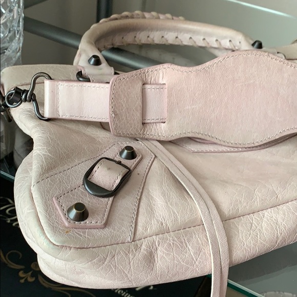 Balenciaga First - Picture 4 of 8